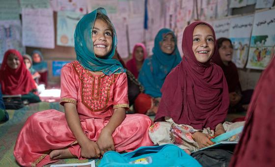 Laissez les filles et les femmes en Afghanistan apprendre !